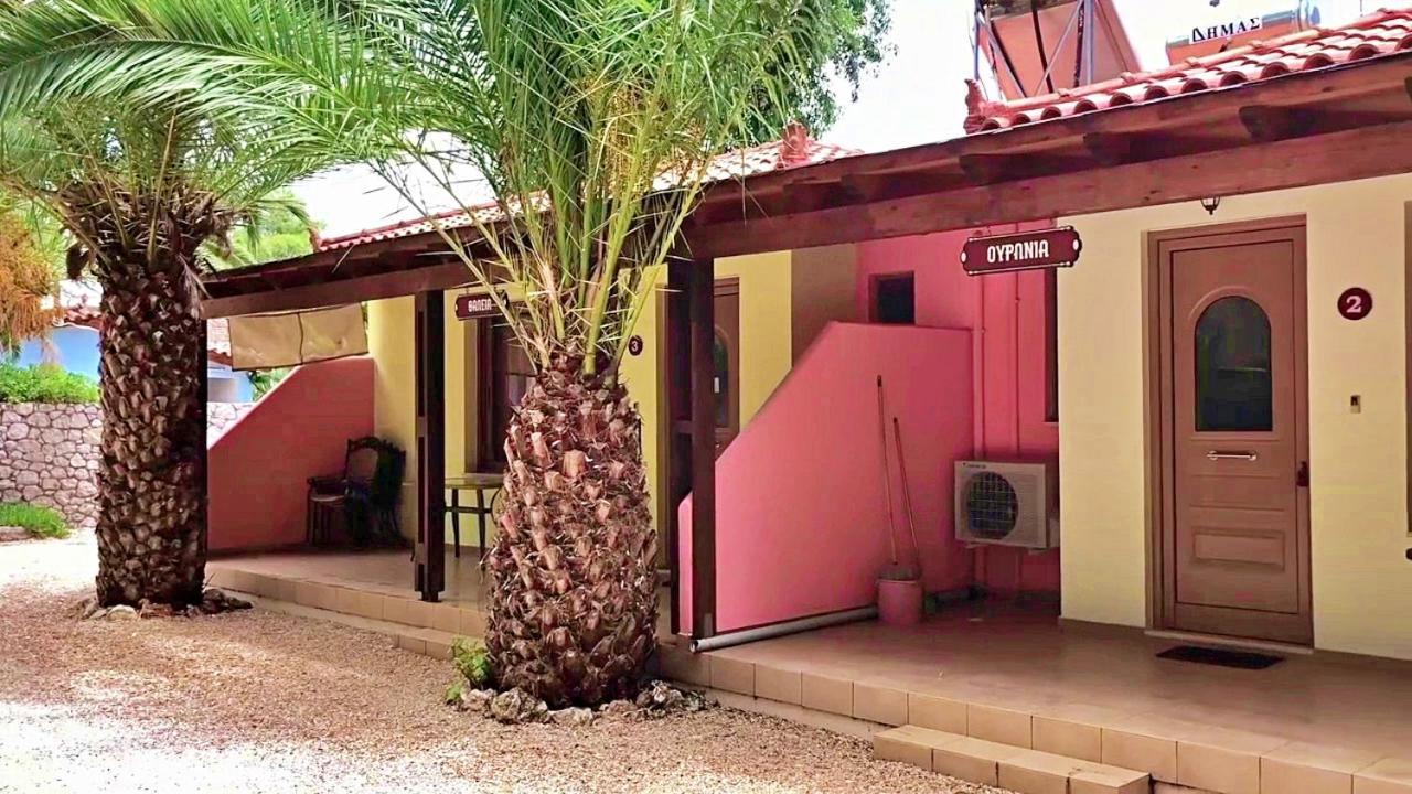 Poseidon Bungalows Iria Exterior photo