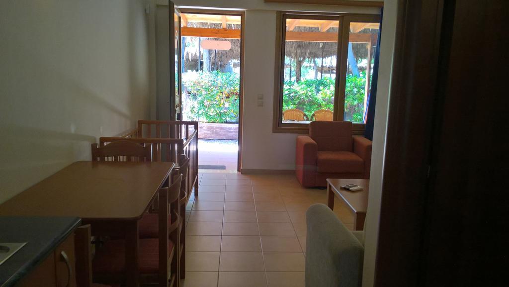 Poseidon Bungalows Iria Exterior photo
